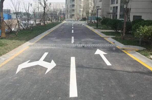 蘇州道路劃線一般什么樣的單位能做，馬路上劃線是哪個(gè)部門？